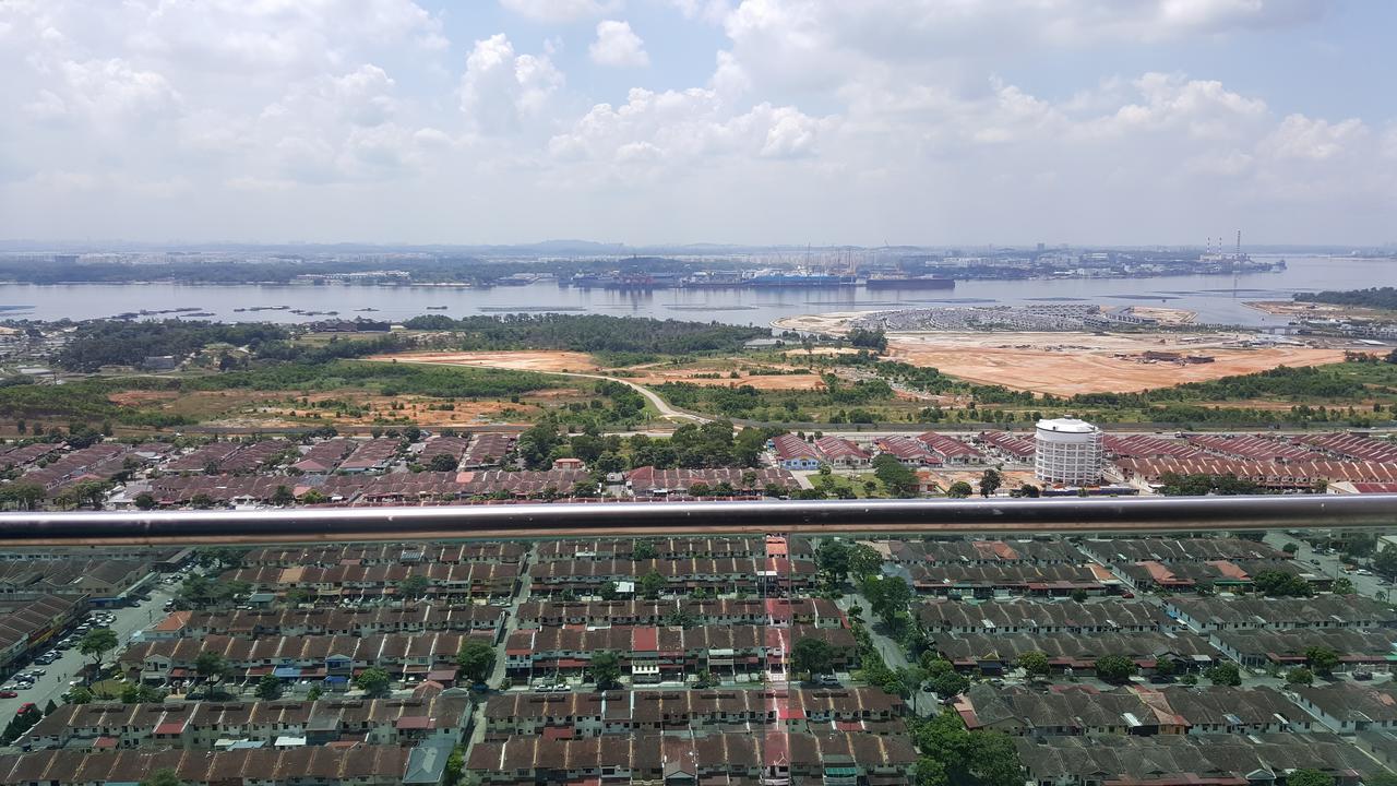D'Calton Seaview Apartment Джохор Бахру Екстериор снимка