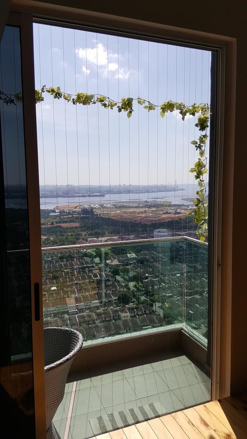 D'Calton Seaview Apartment Джохор Бахру Екстериор снимка